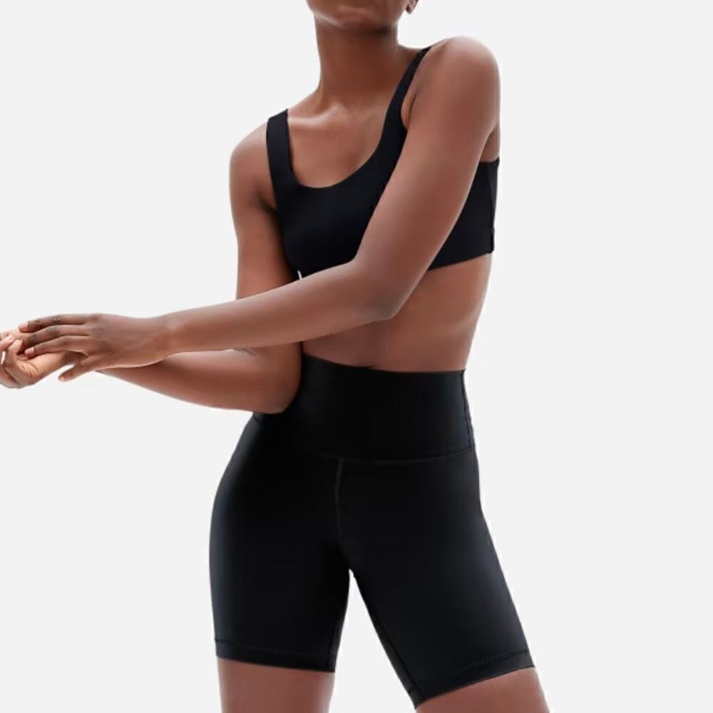 Everlane The Perform Bike Short S
